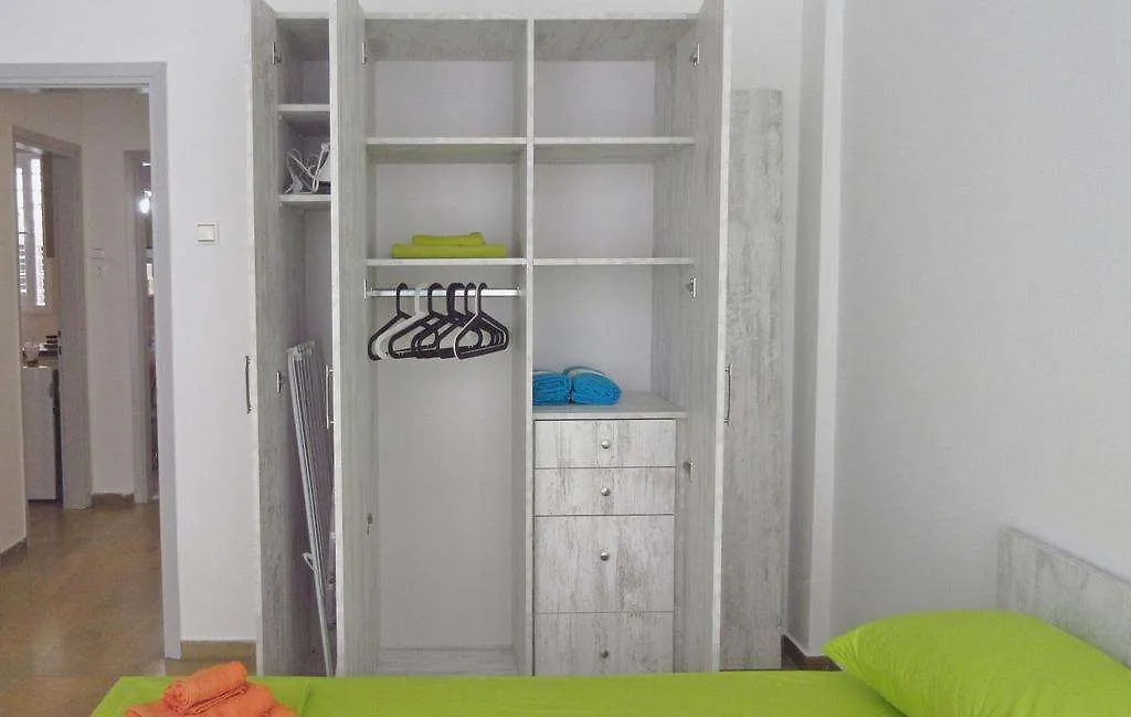 Delmare Aristotelous 7 Thessaloniki 0*,  Greece