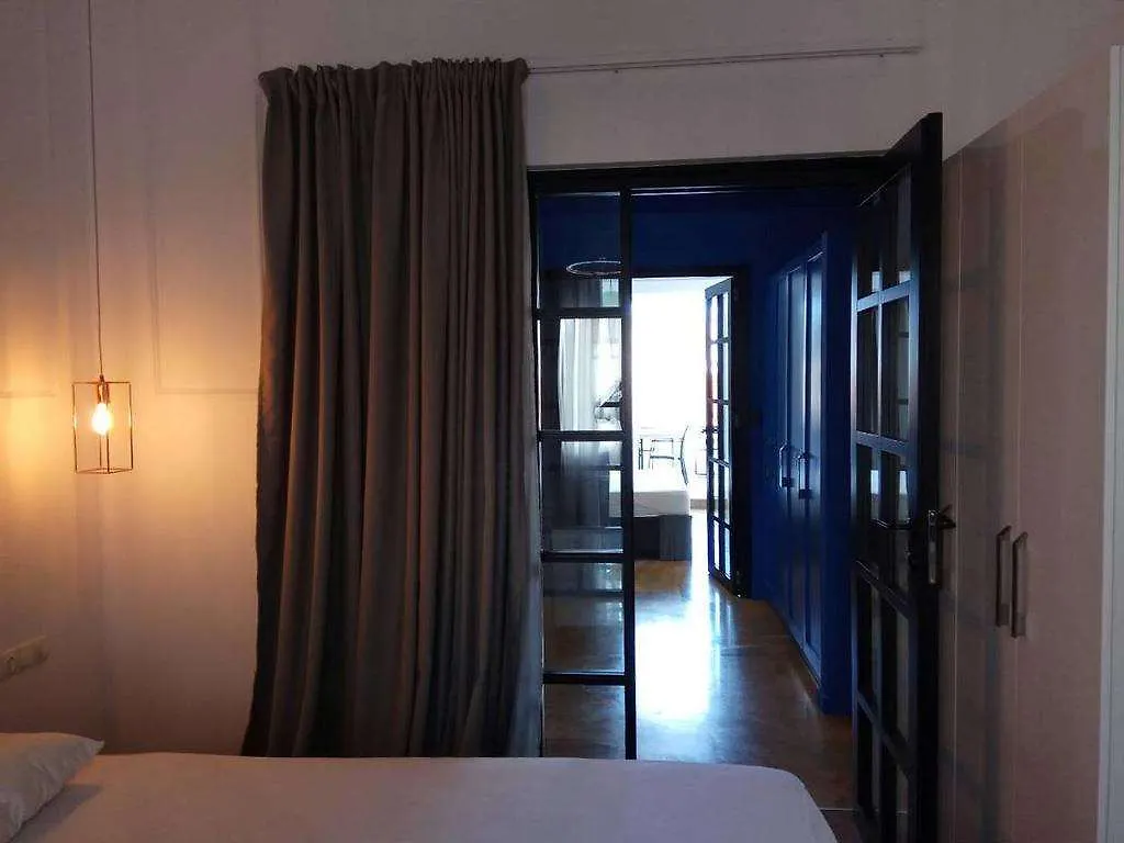 Delmare Aristotelous 7 Thessaloniki 0*,